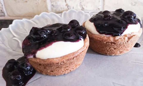 Image of Blueberry Balsamic Ricotta Tartlet / Summer Recipes